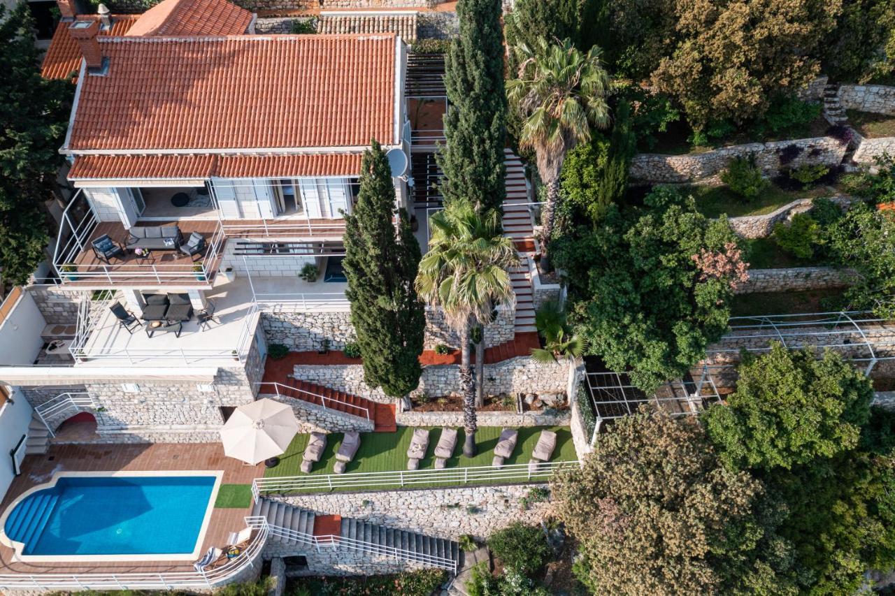 Luce Villa *